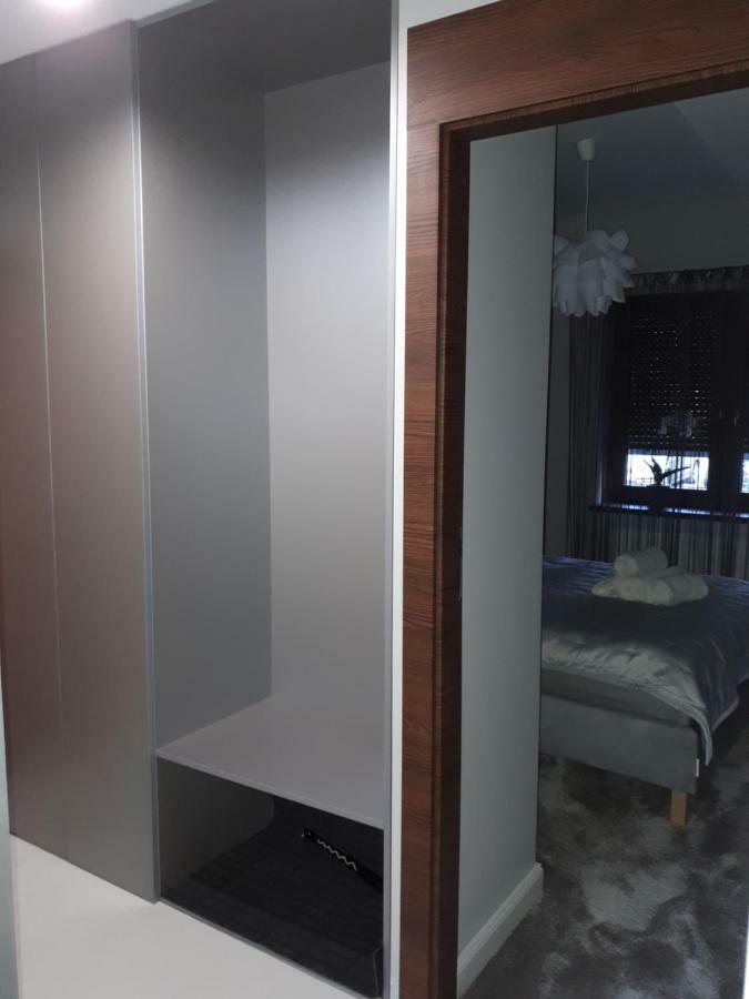 Apartamenty Centrum- Kochanowskiego -Dawniej Two-Bedroom Apartment Зелёна-Гура Экстерьер фото