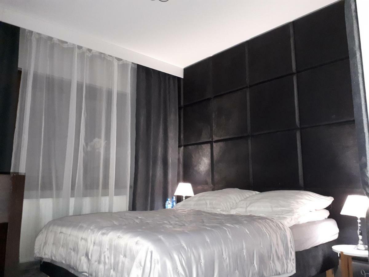 Apartamenty Centrum- Kochanowskiego -Dawniej Two-Bedroom Apartment Зелёна-Гура Экстерьер фото