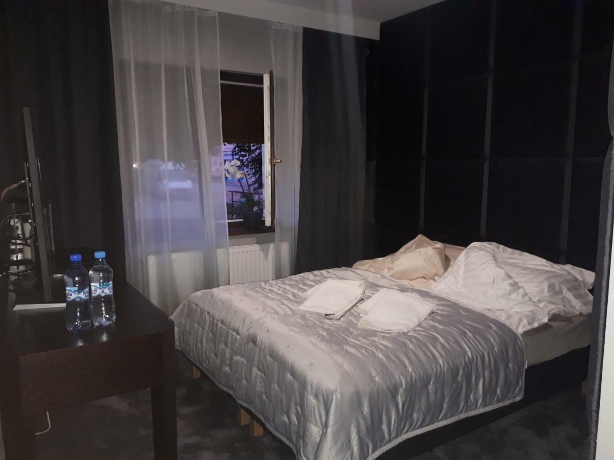 Apartamenty Centrum- Kochanowskiego -Dawniej Two-Bedroom Apartment Зелёна-Гура Экстерьер фото