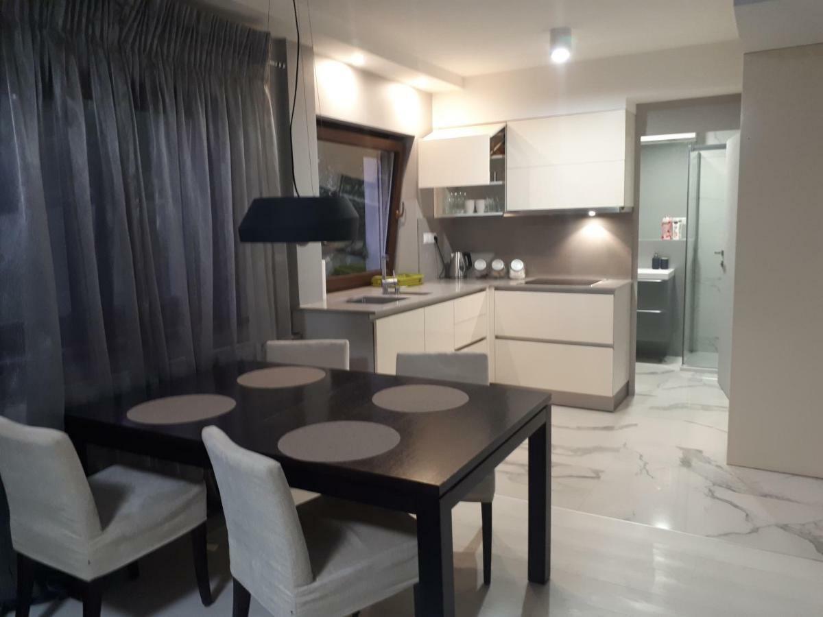 Apartamenty Centrum- Kochanowskiego -Dawniej Two-Bedroom Apartment Зелёна-Гура Экстерьер фото