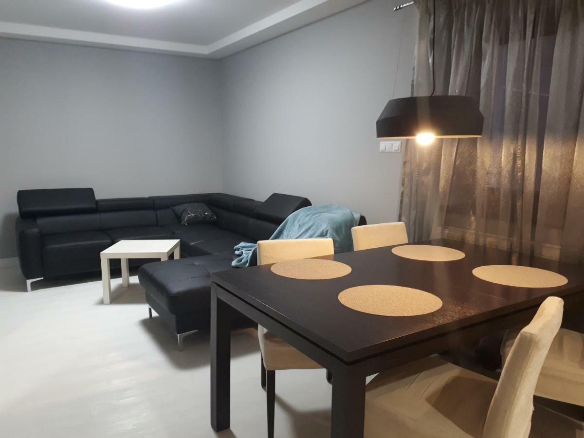 Apartamenty Centrum- Kochanowskiego -Dawniej Two-Bedroom Apartment Зелёна-Гура Экстерьер фото