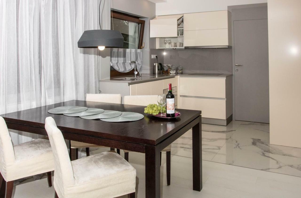 Apartamenty Centrum- Kochanowskiego -Dawniej Two-Bedroom Apartment Зелёна-Гура Экстерьер фото