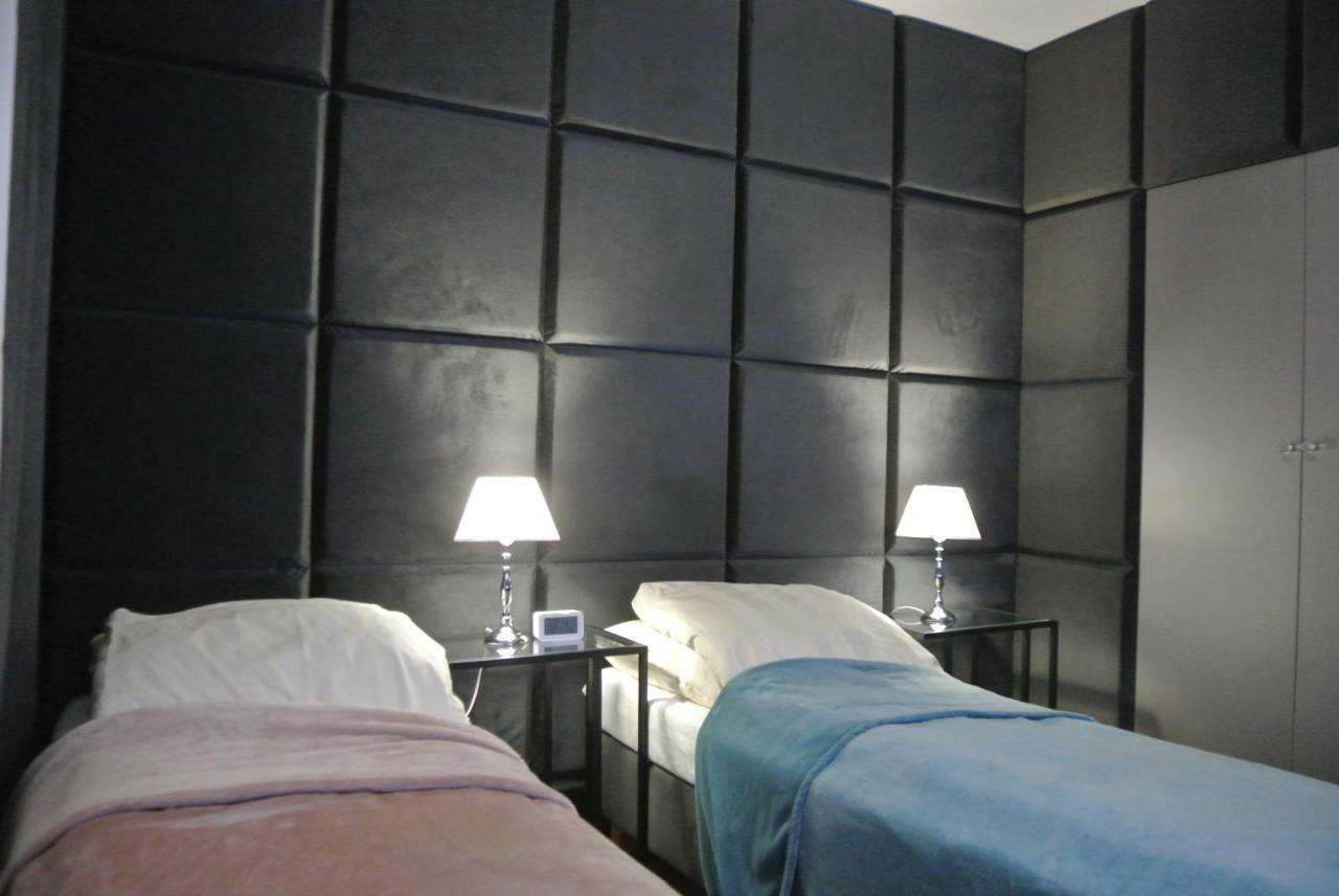 Apartamenty Centrum- Kochanowskiego -Dawniej Two-Bedroom Apartment Зелёна-Гура Экстерьер фото
