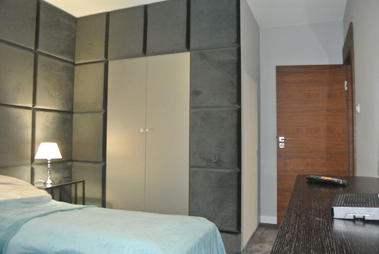 Apartamenty Centrum- Kochanowskiego -Dawniej Two-Bedroom Apartment Зелёна-Гура Экстерьер фото