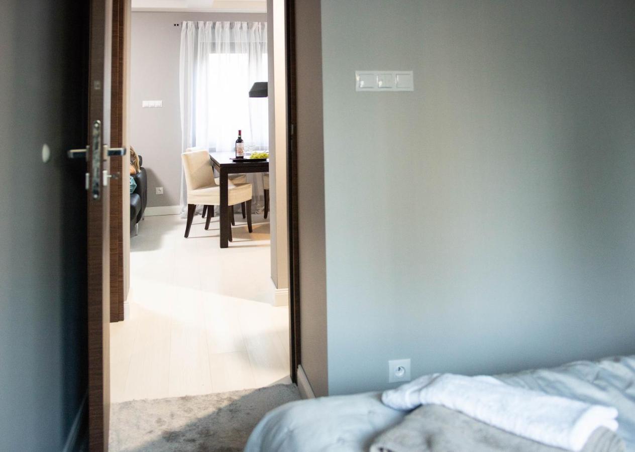 Apartamenty Centrum- Kochanowskiego -Dawniej Two-Bedroom Apartment Зелёна-Гура Экстерьер фото